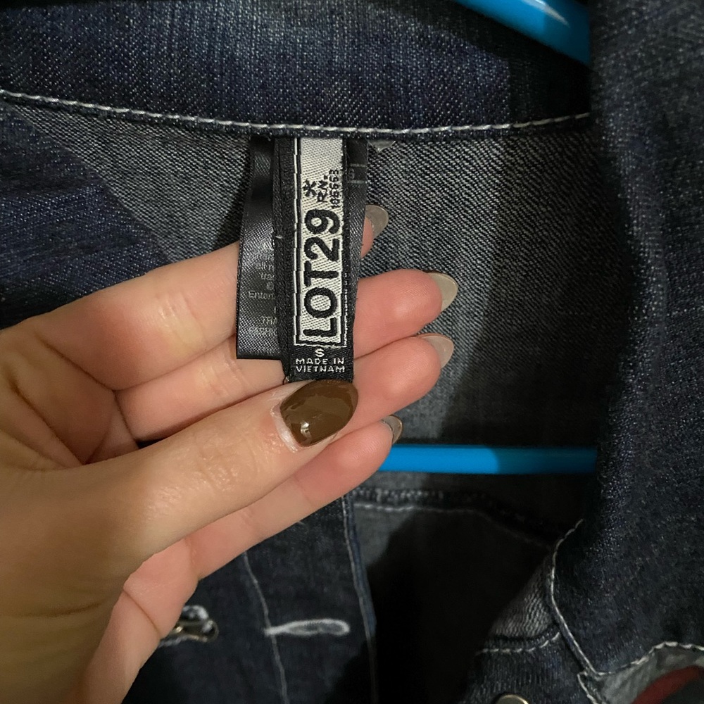 Lot 29 original denim jacket! Size small! - Picture 3 of 5